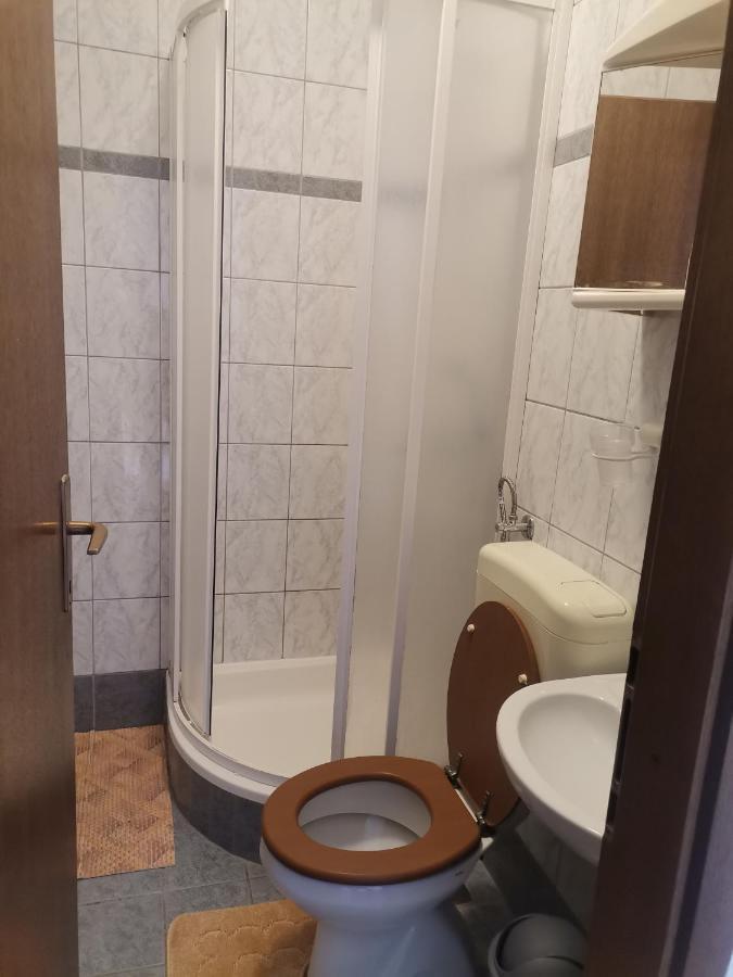 Apartments Petrica Malinska Εξωτερικό φωτογραφία