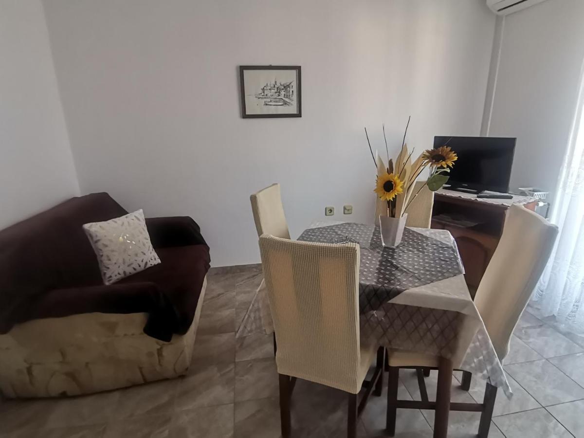 Apartments Petrica Malinska Εξωτερικό φωτογραφία