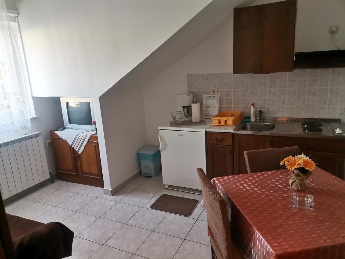 Apartments Petrica Malinska Εξωτερικό φωτογραφία